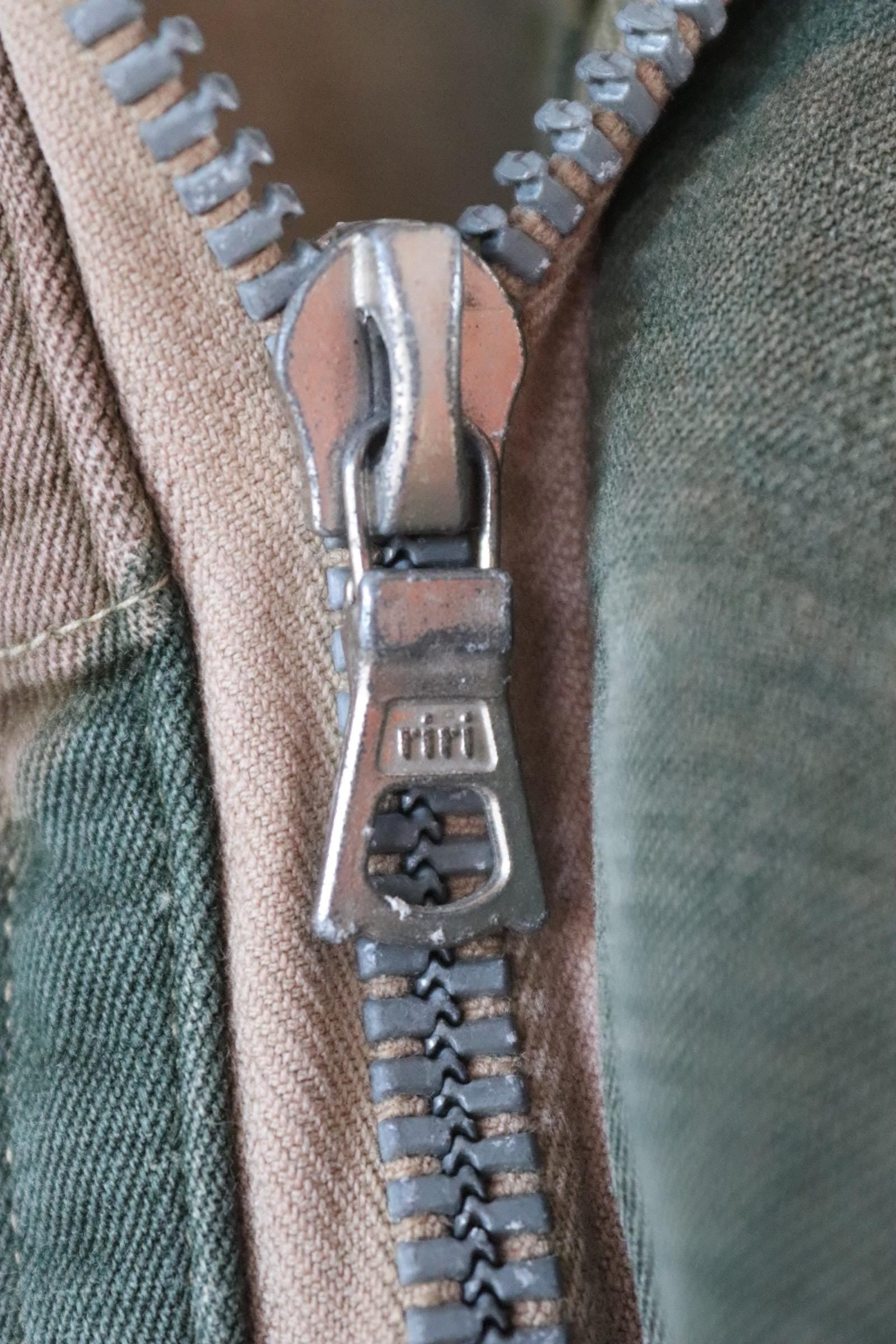 Vintage 1950s Belgian paratrooper smock - military anorak - moon and balls camouflage - 56” chest