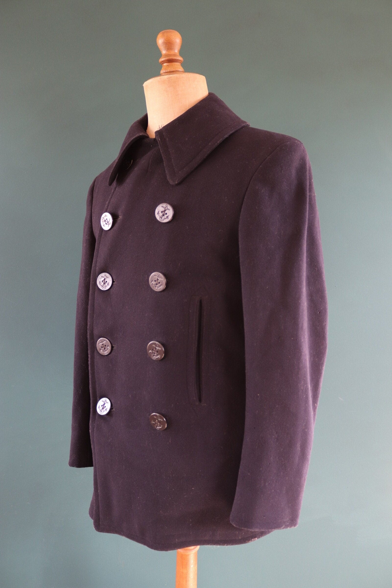 Vintage 1940s 40s WW2 midnight blue USN US navy naval wool pea deck coat jacket 39" chest military double breasted reefer