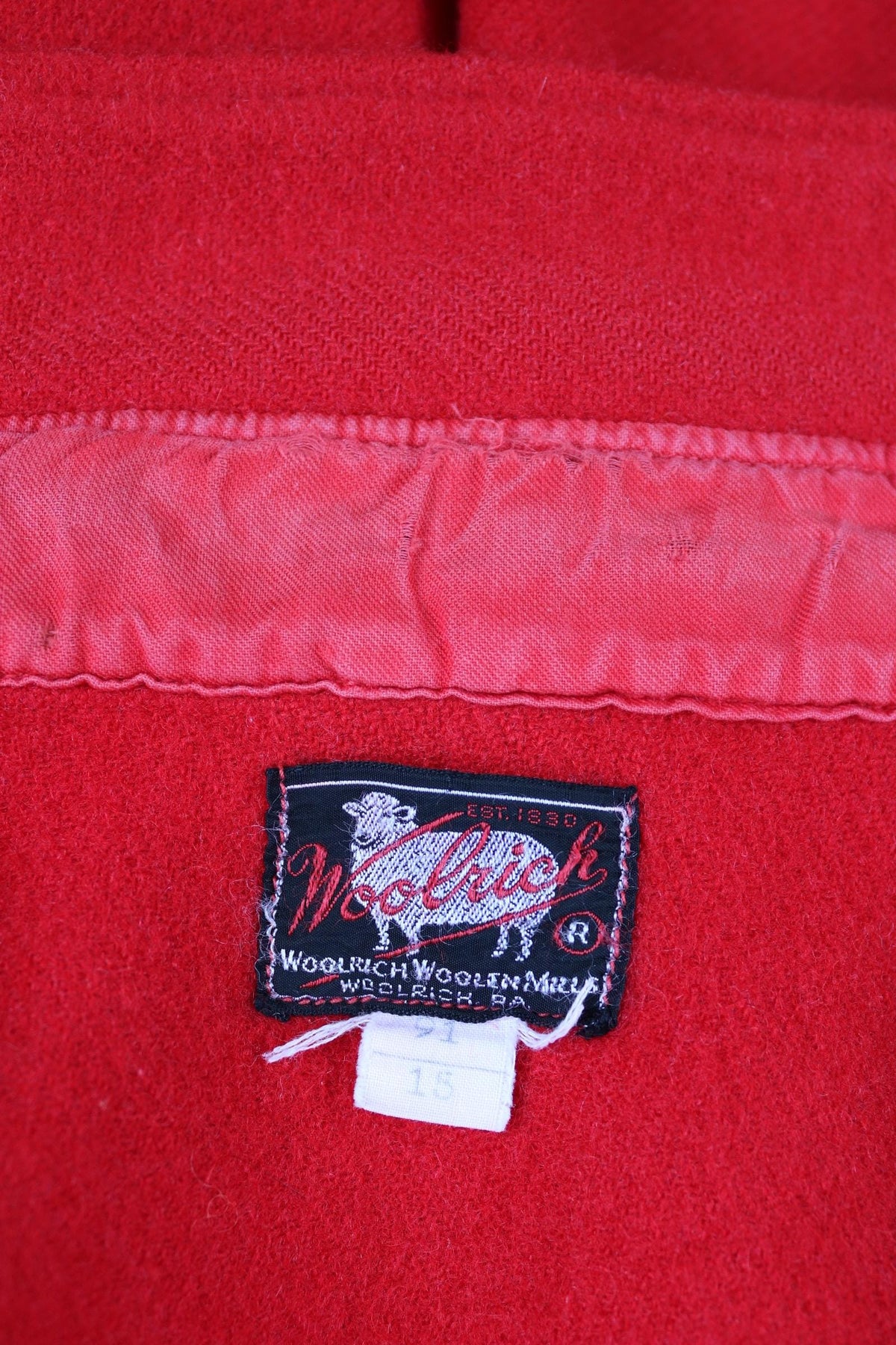 Vintage 1950s Woolrich shirt - plain red wool - camp camping hiking - 40” chest