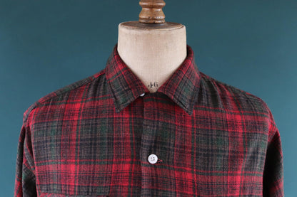 Vintage 1960s wool shirt red green plaid 50” chest loop collar