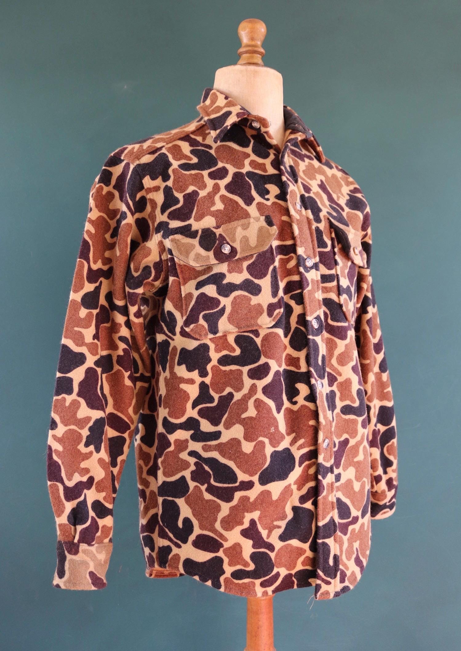 Vintage Woolrich shirt woodland camo workwear wool CPO shacket 43" chest hunting work chore camping hiking