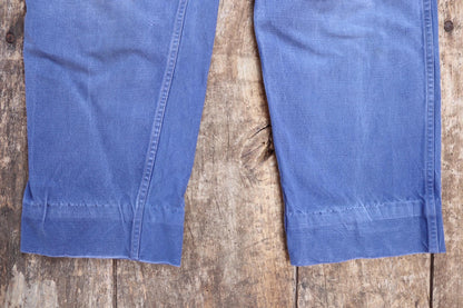 Vintage French workwear trousers pants indigo cotton twill 1960s work chore 35” x 27”