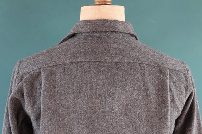 Vintage 1960s wool shirt - McGregor loop collar - plain grey - for hiking and camping - 42” chest