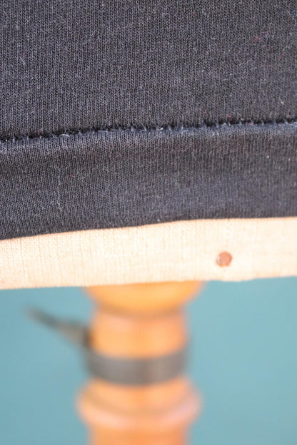 Vintage 1990s faded black pocket t shirt - sleeveless vest top - 38” chest