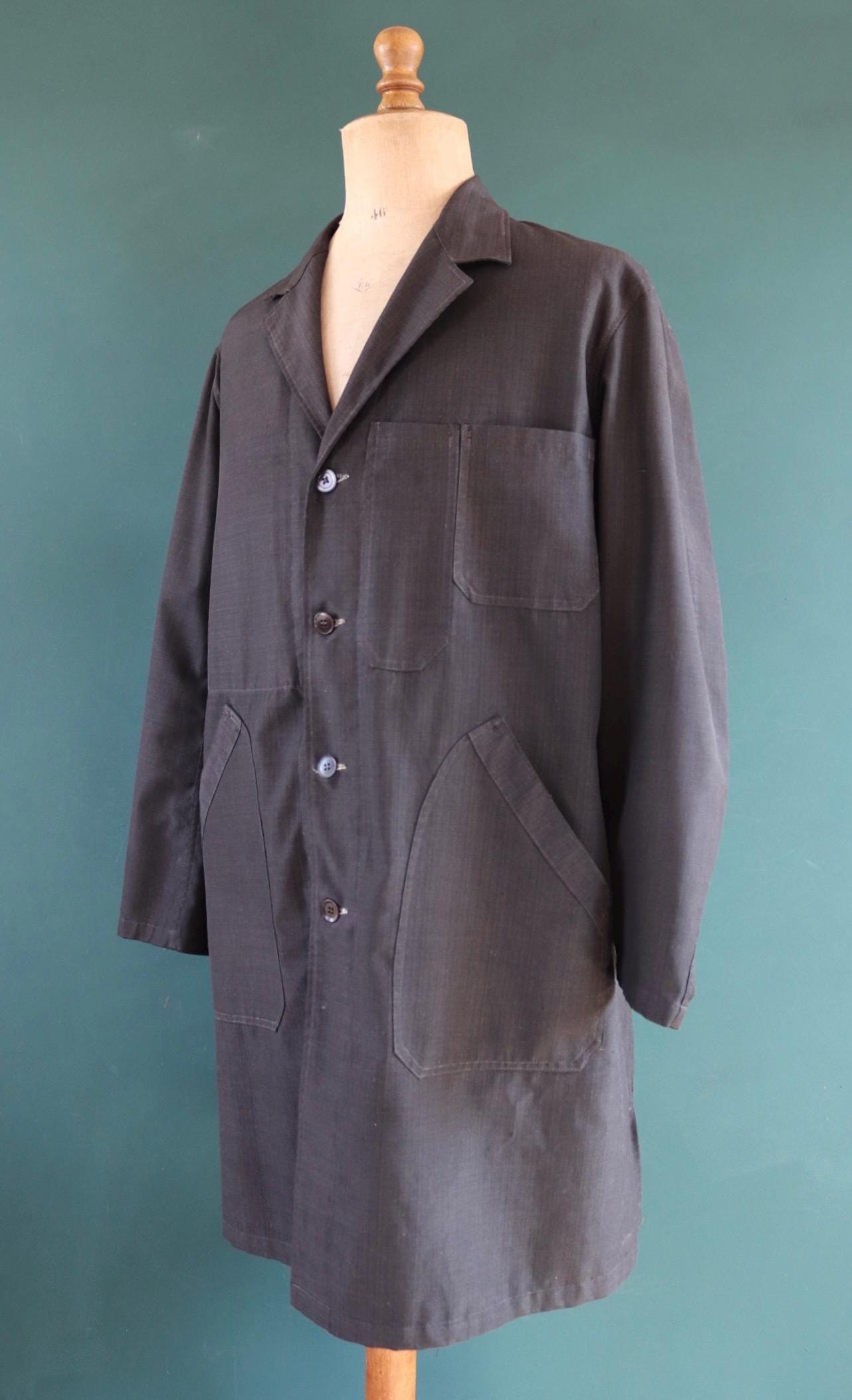 Vintage French workwear duster jacket 1950s 1960s Vetra black work chore coat maquignon machinist 50” chest