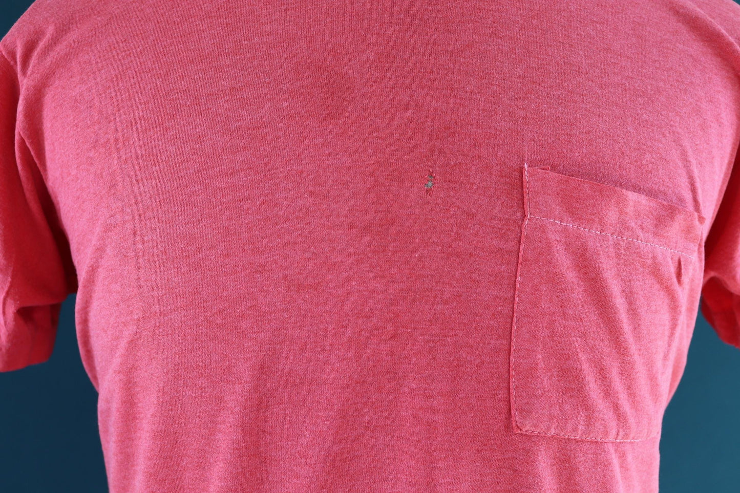 Vintage 1980s faded red t shirt - pocket tee - 41” chest