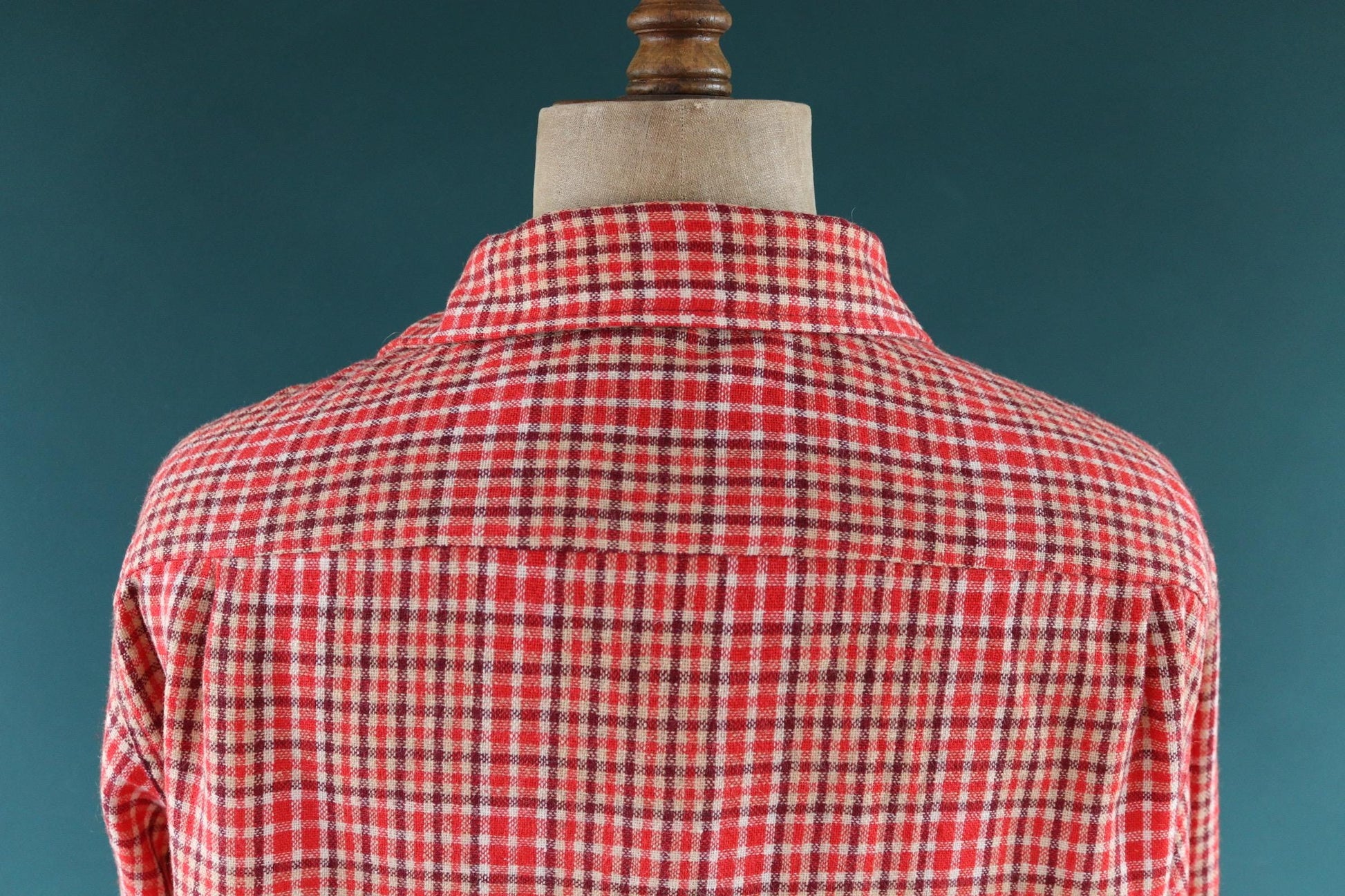 Vintage 1960s wool shirt red burgundy plaid 1970s 49” chest loop collar