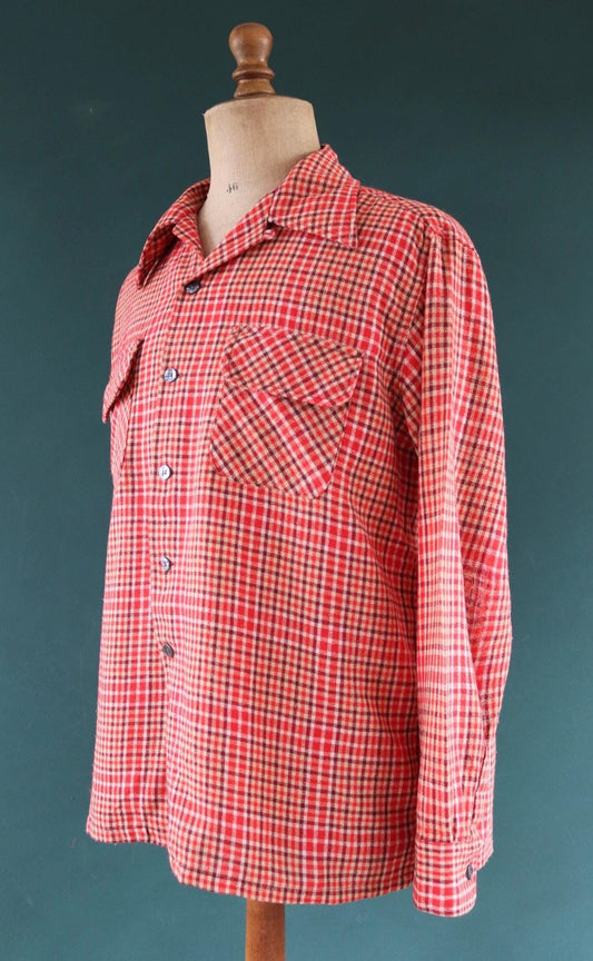 Vintage 1960s wool shirt red burgundy plaid 1970s 49” chest loop collar
