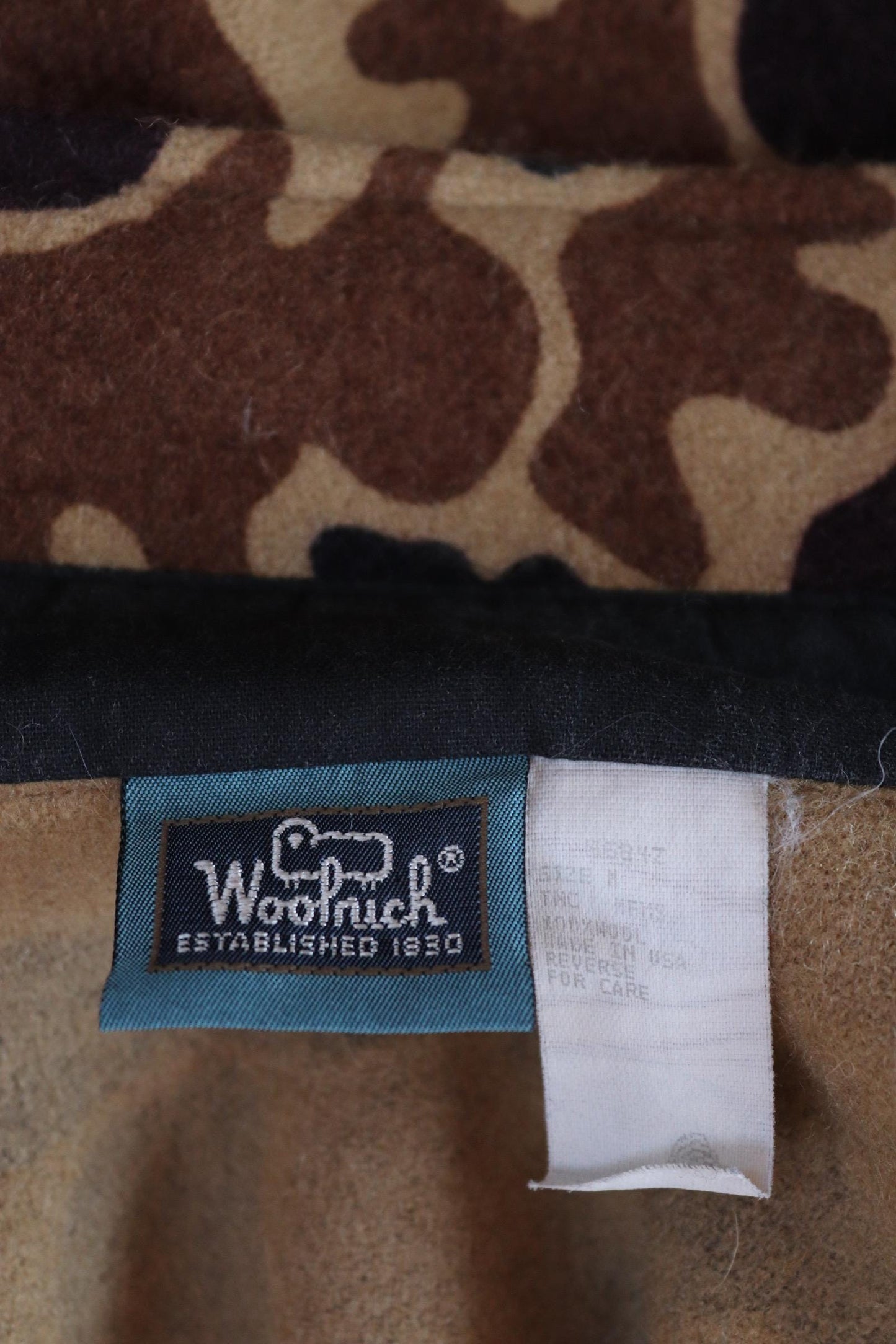 Vintage Woolrich shirt woodland camo workwear wool CPO shacket 43" chest hunting work chore camping hiking