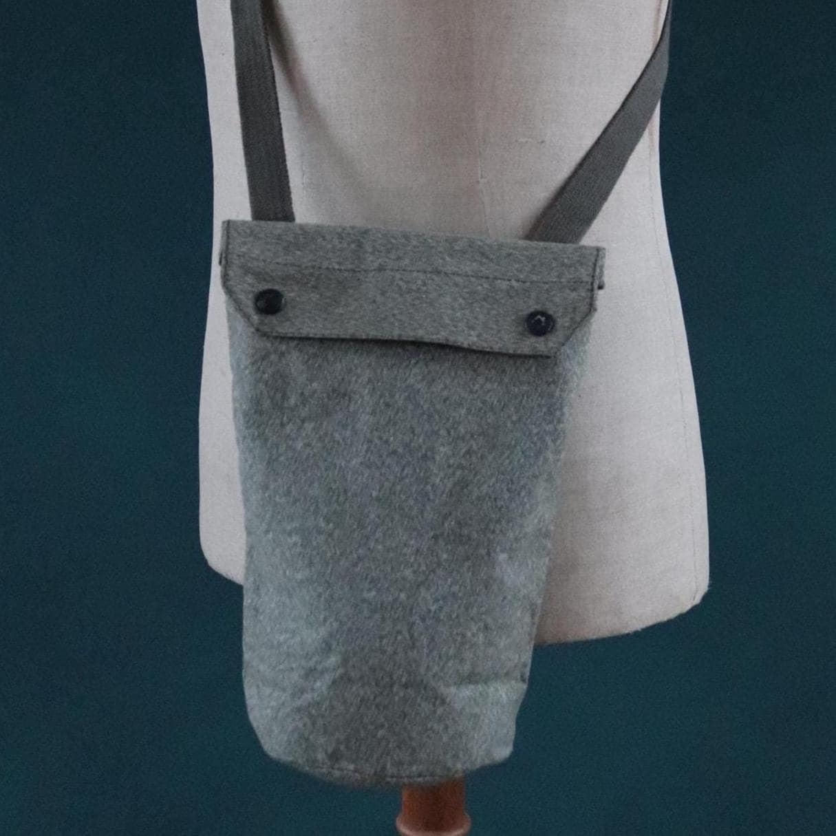 Vintage 1960s 60s Swiss army military salt pepper water bottle duffle shoulder belt bag cotton canvas hiking camping gear