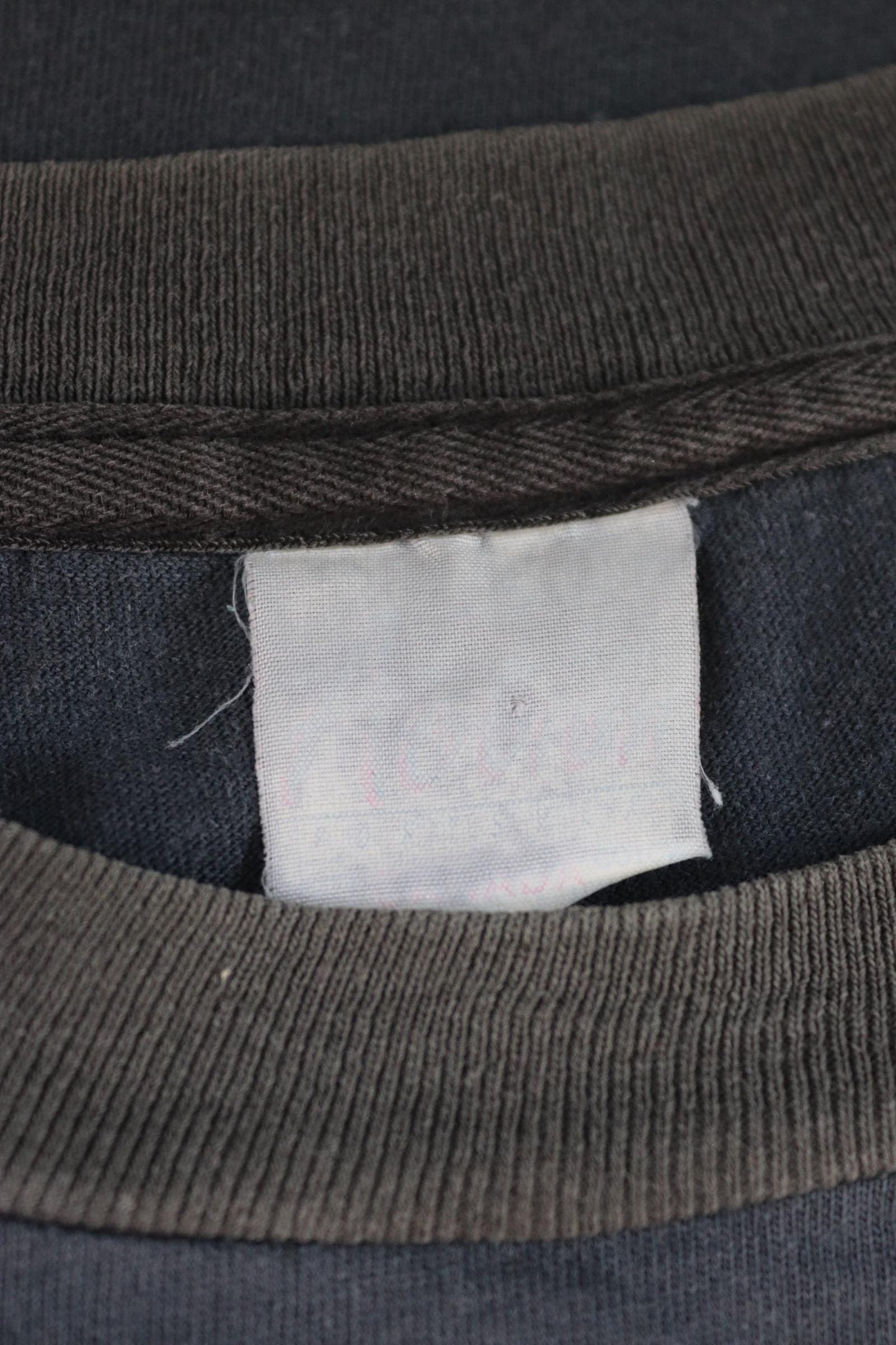 Vintage 1990s oversized t shirt - Calgary Canada - cow skull design - faded black - 48” chest