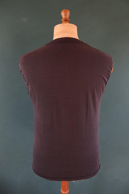 Vintage 1990s faded black pocket t shirt - sleeveless vest top - 38” chest