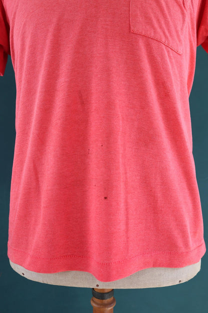Vintage 1980s faded red t shirt - pocket tee - 41” chest