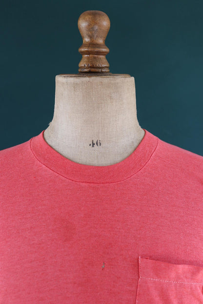 Vintage 1980s faded red t shirt - pocket tee - 41” chest