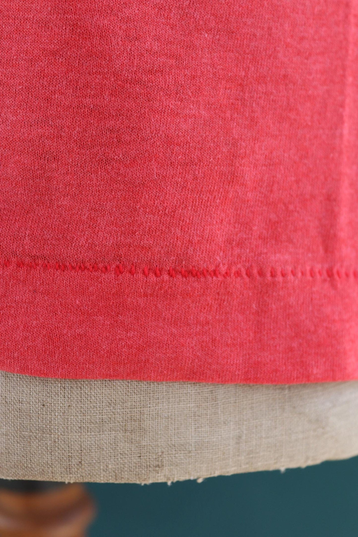 Vintage 1980s faded red t shirt - pocket tee - 41” chest