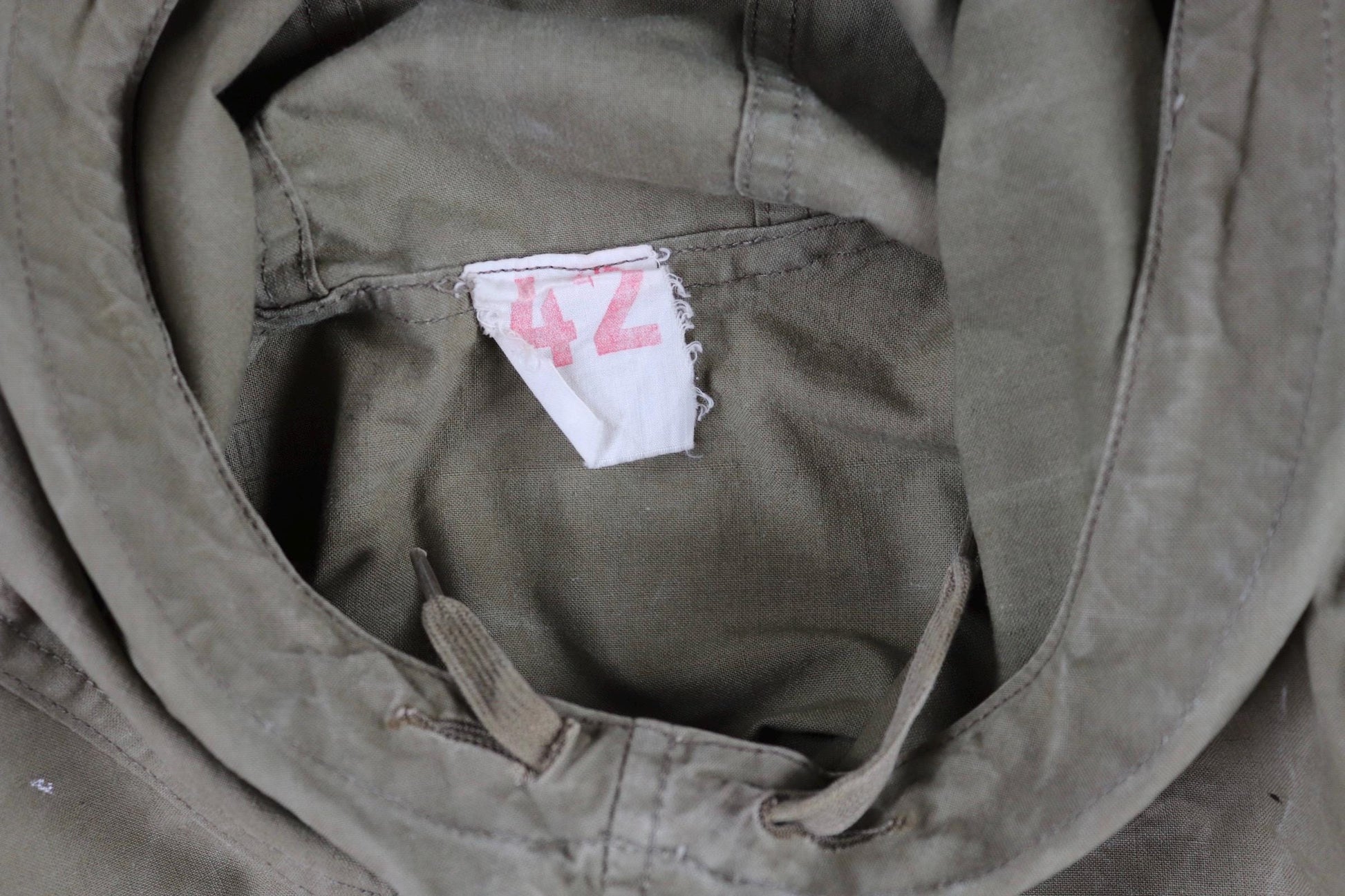 Vintage 1940s 50s French army smock - military anorak - M47 - 54” chest