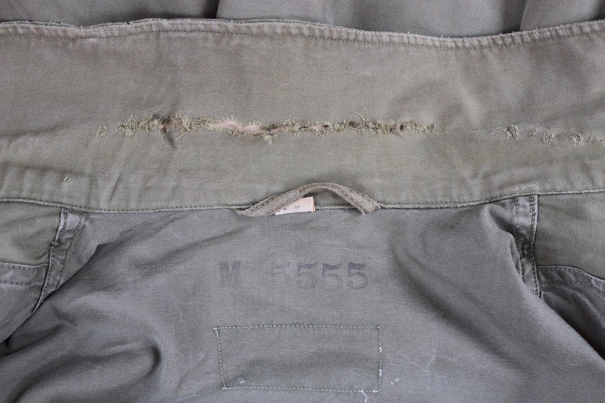 Vintage 1940s US army field jacket - WW2 M43 - green sateen cotton - 46” chest
