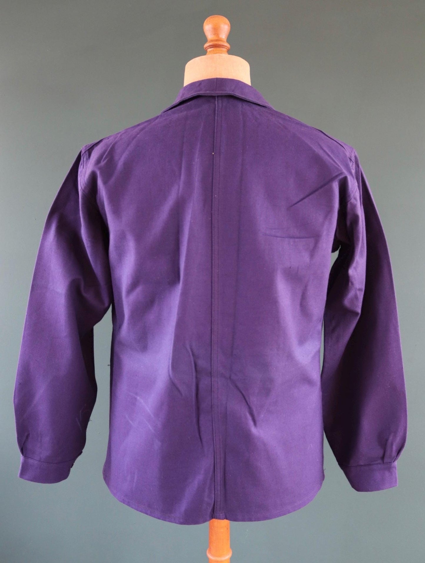 Vintage French blue workwear jacket - 1960s chore coat - 45” chest - bleu de travail - cotton twill - deadstock