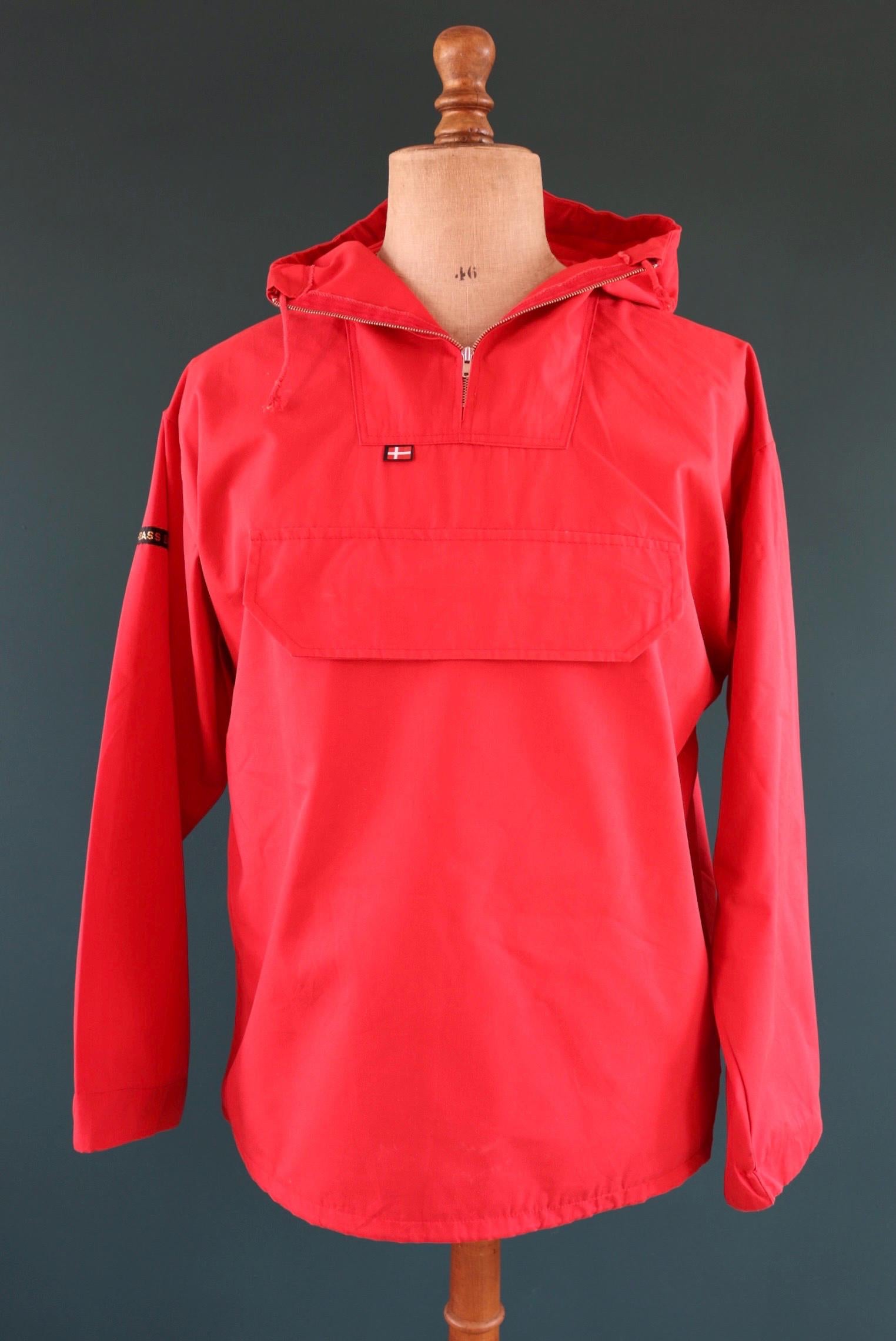 Vintage 1970s 80s red Danish smock - hiking anorak - 45” chest - for skiing or walking