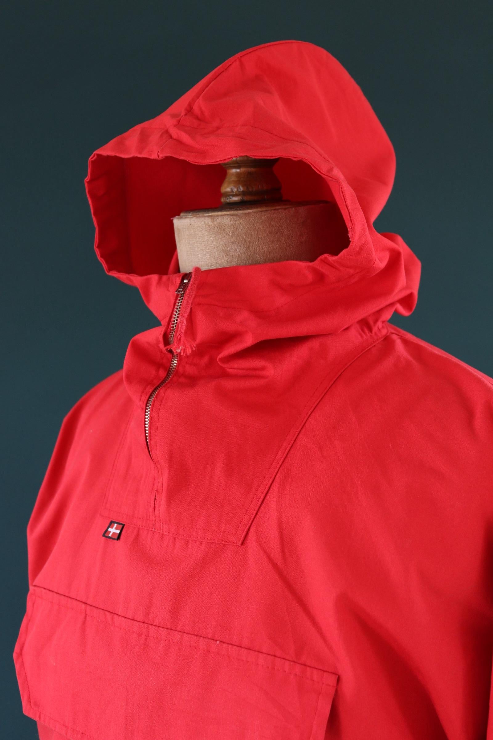 Vintage 1970s 80s red Danish smock - hiking anorak - 45” chest - for skiing or walking