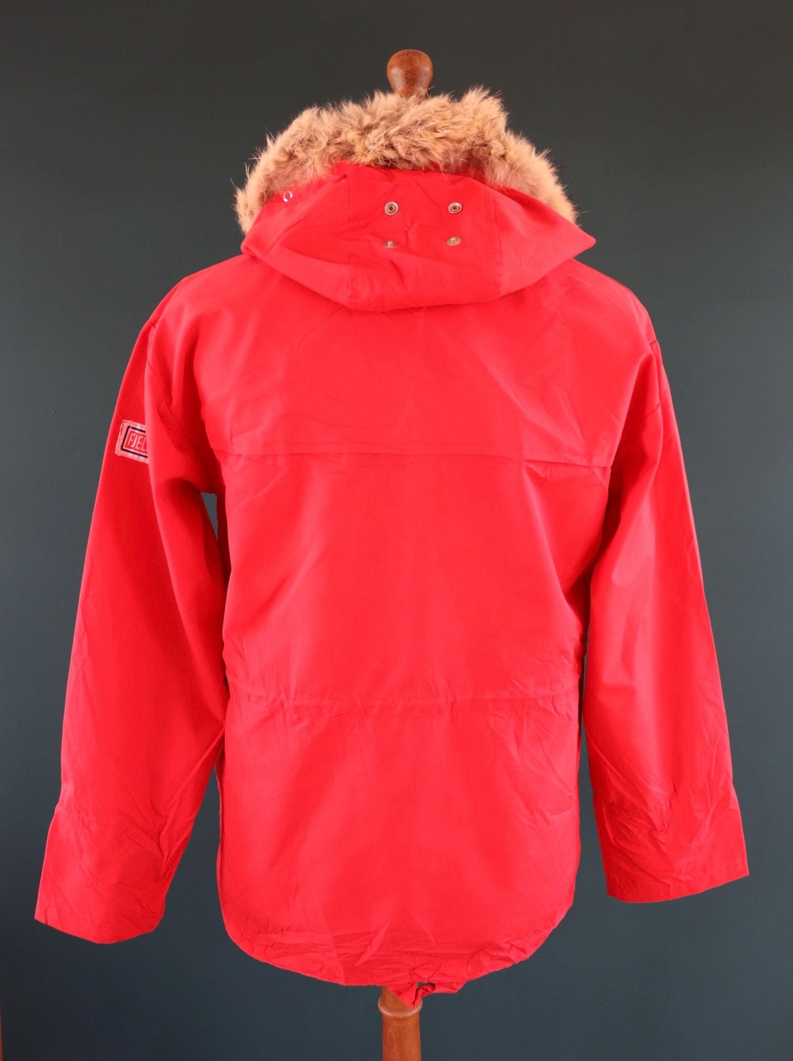 Vintage 1970s 80s red Norwegian smock - hiking anorak - 44” chest - fur trim hood - for skiing or walking