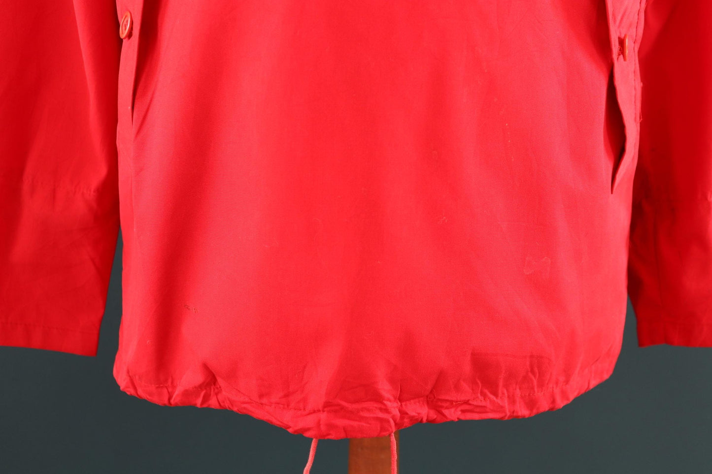 Vintage 1970s 80s red Norwegian smock - hiking anorak - 44” chest - fur trim hood - for skiing or walking