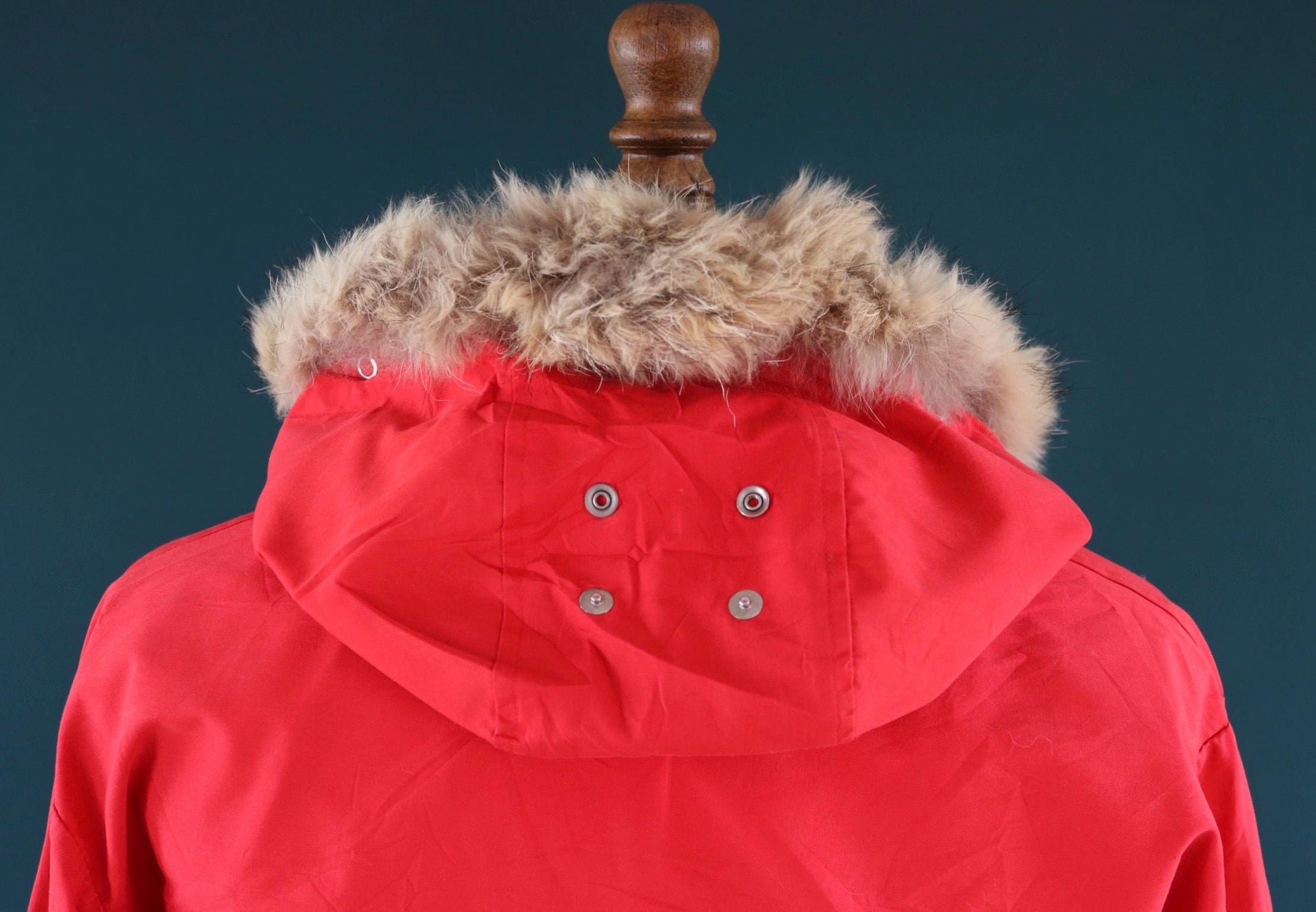 Vintage 1970s 80s red Norwegian smock - hiking anorak - 44” chest - fur trim hood - for skiing or walking