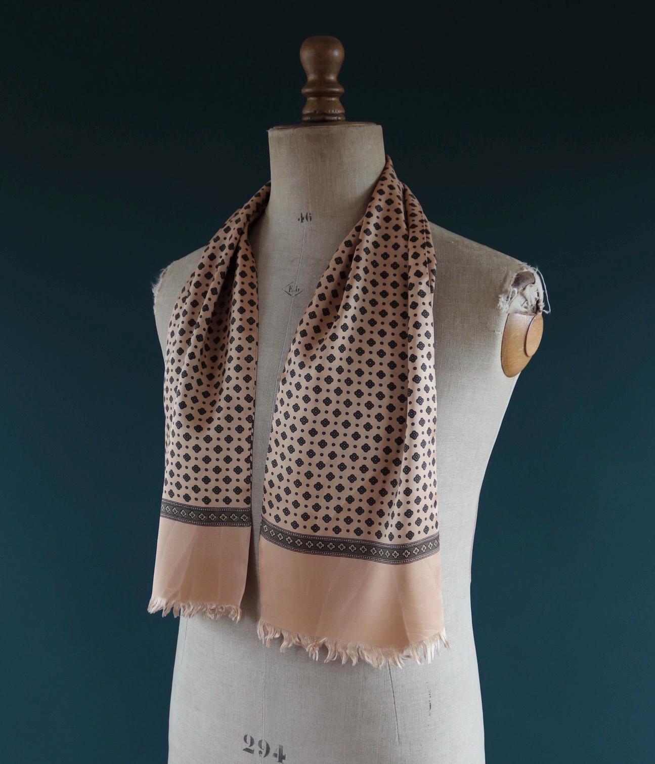 Vintage mens neck scarf - green and peach - mod style - Goodwood festival - wedding attire