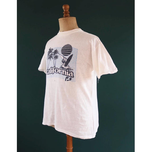 Vintage 1990s California surf t shirt - Hang Ten - palm tree print - 42” chest