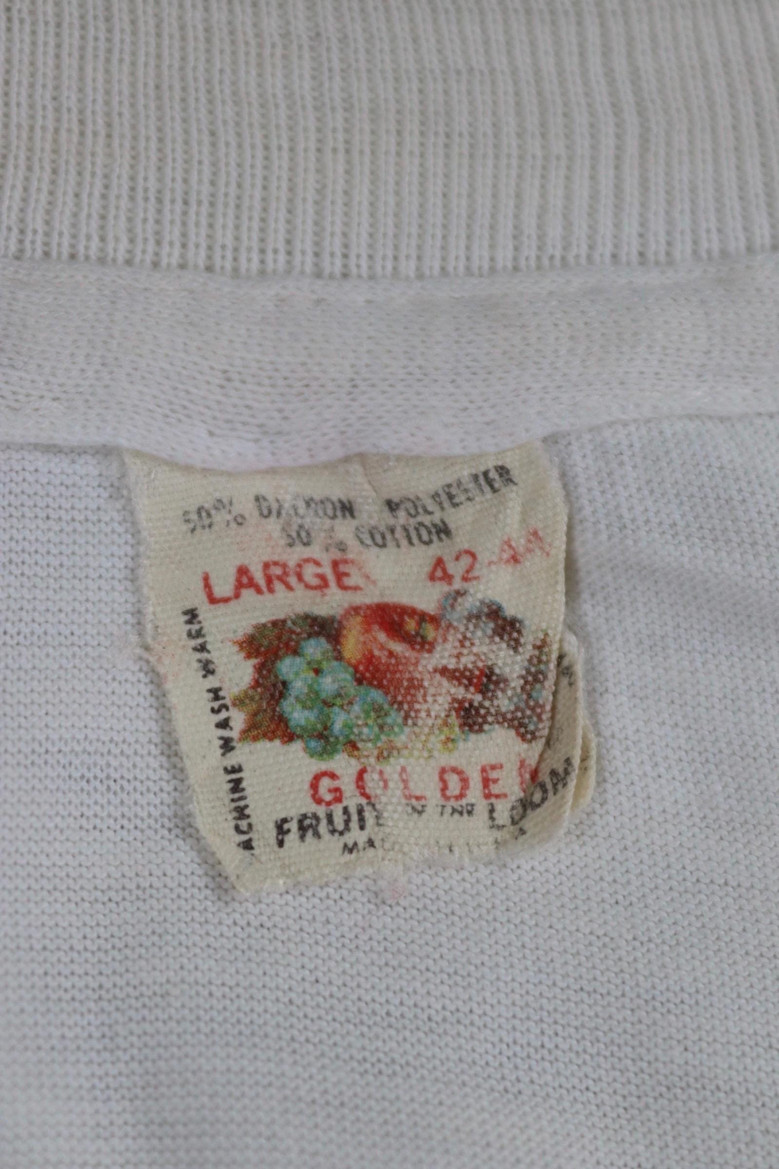 Vintage 1970s Fruit of the loom white t shirt - thrashed tee - coat of arms print - 40” chest