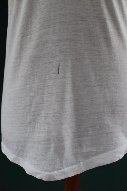 Vintage 1970s Fruit of the loom white t shirt - thrashed tee - coat of arms print - 40” chest