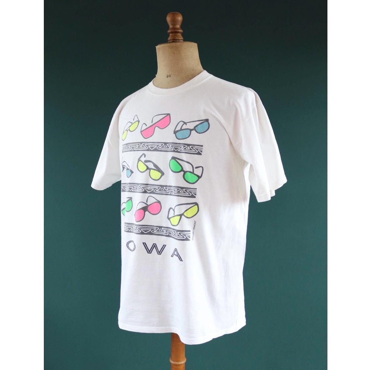 Vintage 1990s Iowa t shirt - sunglasses - neon print - 44” chest