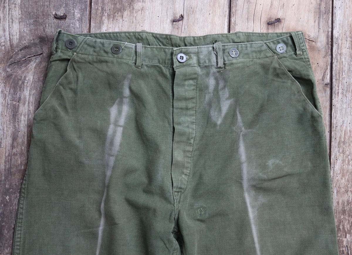 Vintage 1940s Swedish military workwear trousers - buckle back - utility pants - 34" x 29"