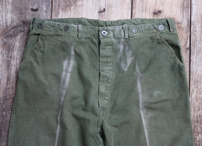 Vintage 1940s Swedish military workwear trousers - buckle back - utility pants - 34" x 29"
