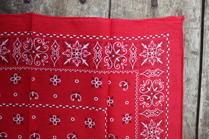 Vintage 1960s bandana - trunk up Elephant brand - colourfast cotton pocket square - squash blossom neckerchief - Davis and Catterall