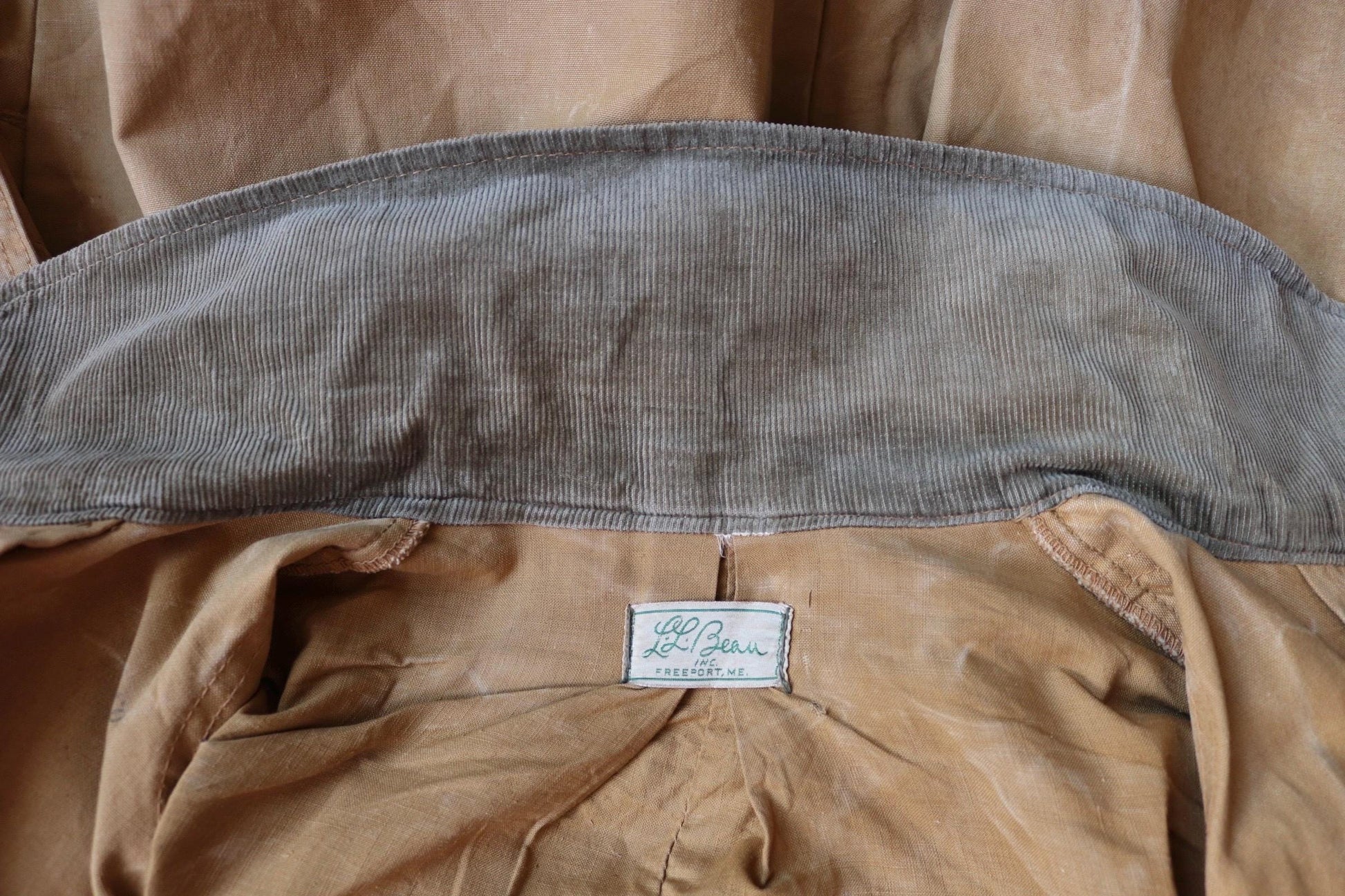 Vintage 1960s LL Bean workwear jacket - canvas hunting coat - Talon zipper - script label - 45” chest