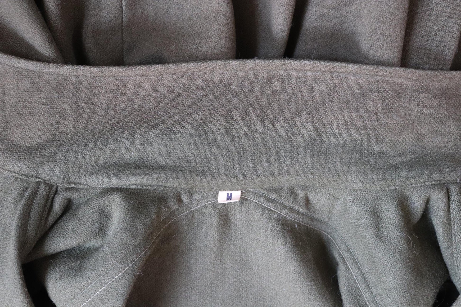 Vintage 1940s 50s US army infantry wool shirt - khaki green wool - 42" chest