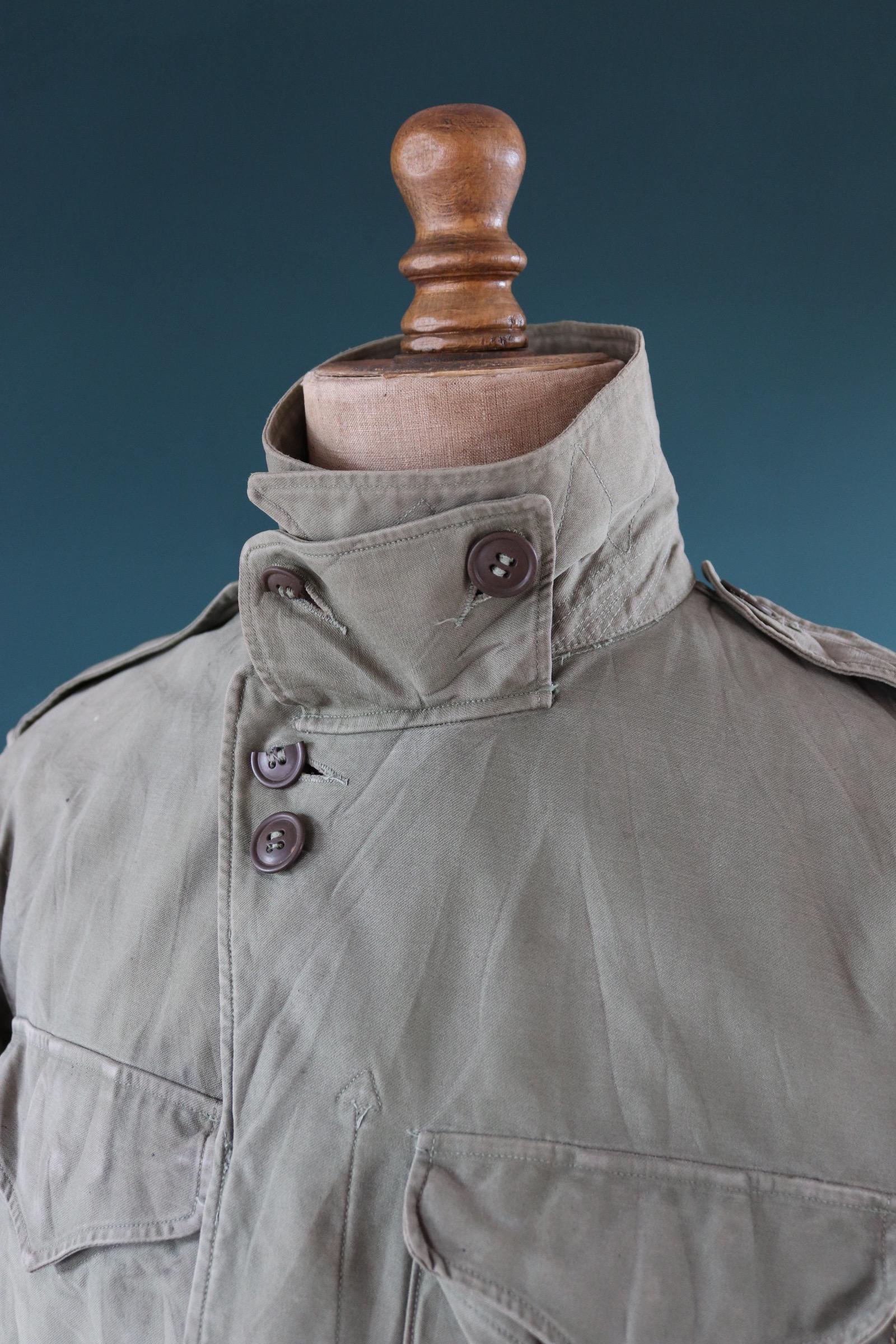 Vintage 1940s US army field jacket - WW2 M43 - green sateen cotton - 43” chest