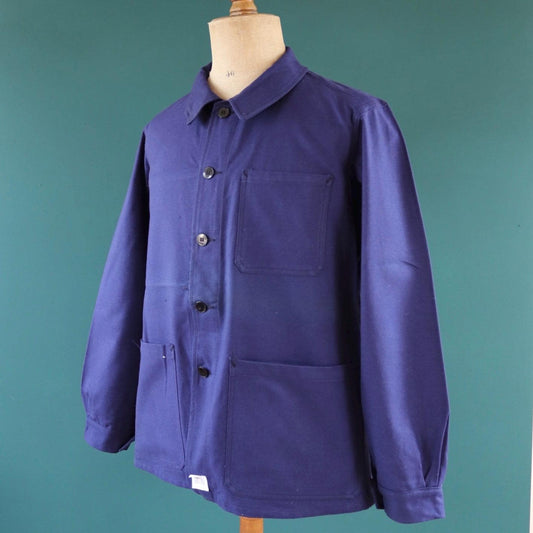 Vintage French blue workwear jacket - 1960s chore coat - 45” chest - bleu de travail - cotton twill - deadstock