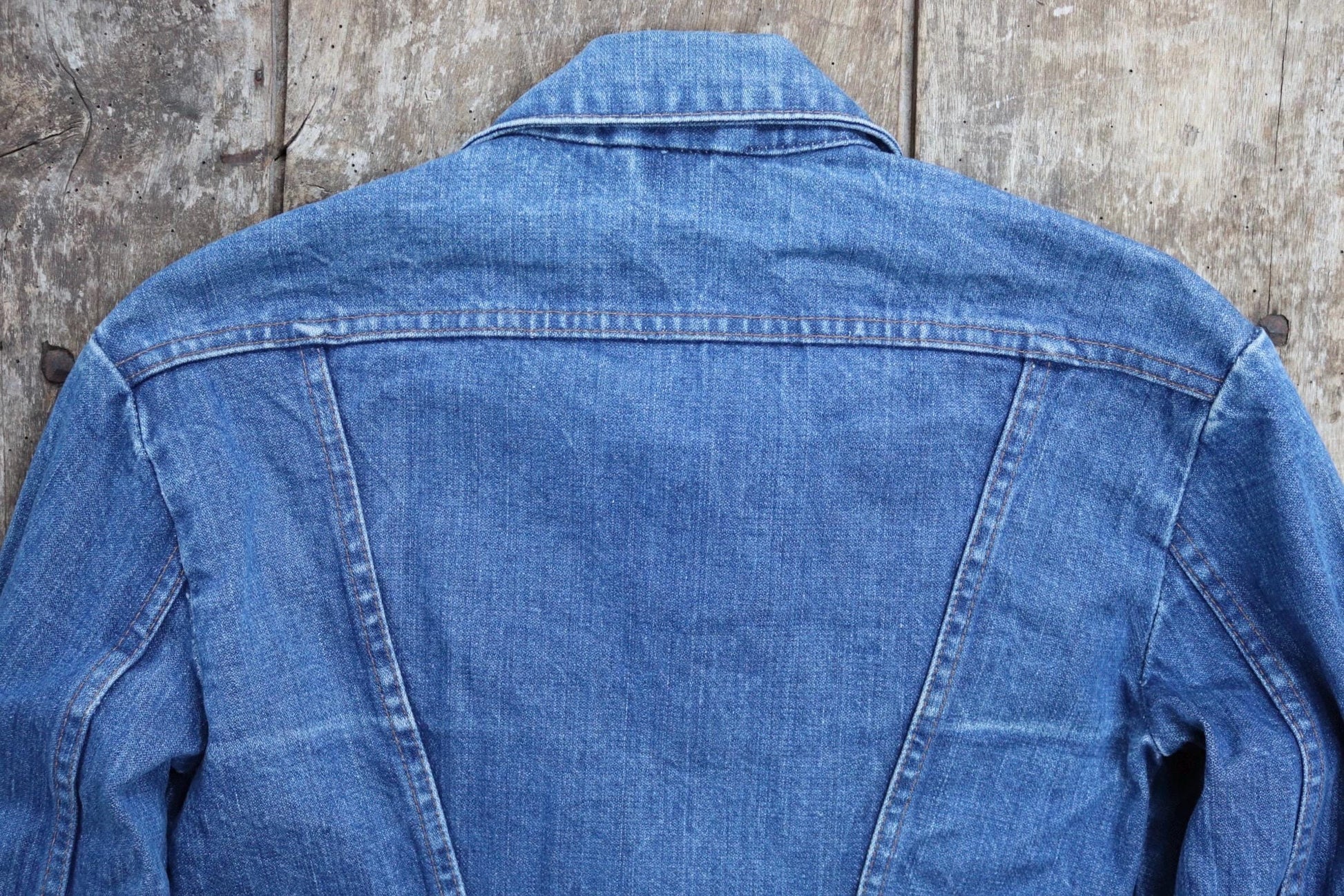 Vintage 1980s Wrangler trucker jacket - 36" chest - denim workwear - whisker fade