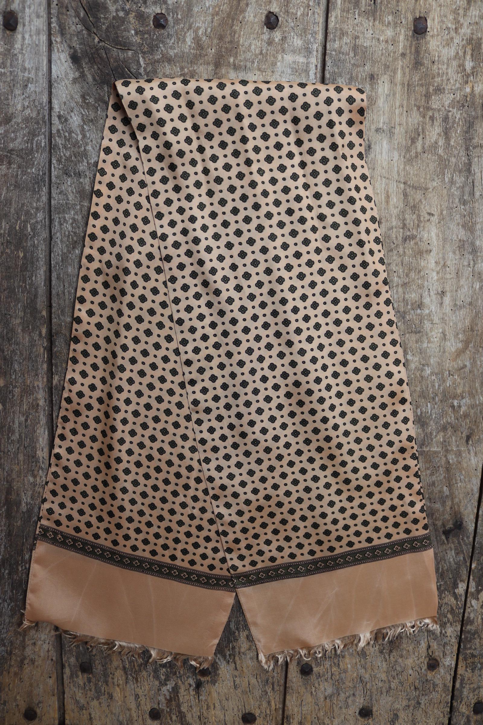 Vintage mens neck scarf - green and peach - mod style - Goodwood festival - wedding attire