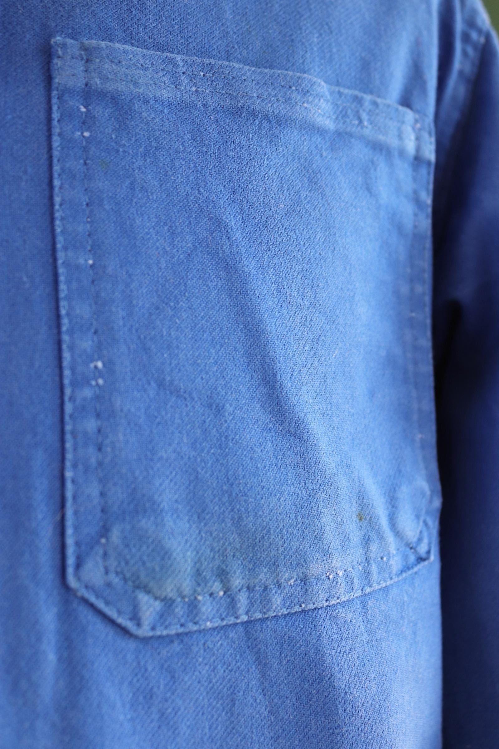 Vintage French blue workwear jacket - 1960s chore coat - cotton twill - 43” chest - bleu de travail - Bill Cunningham