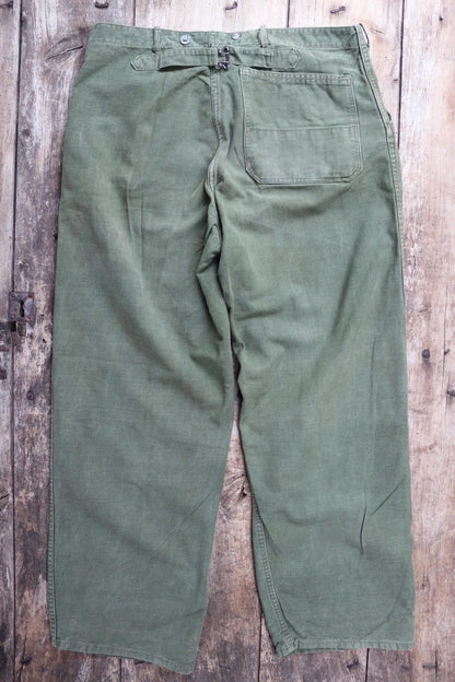 Vintage 1940s 1950s Swedish military workwear trousers - cotton twill utility pants - buckle back - 34” x 29”