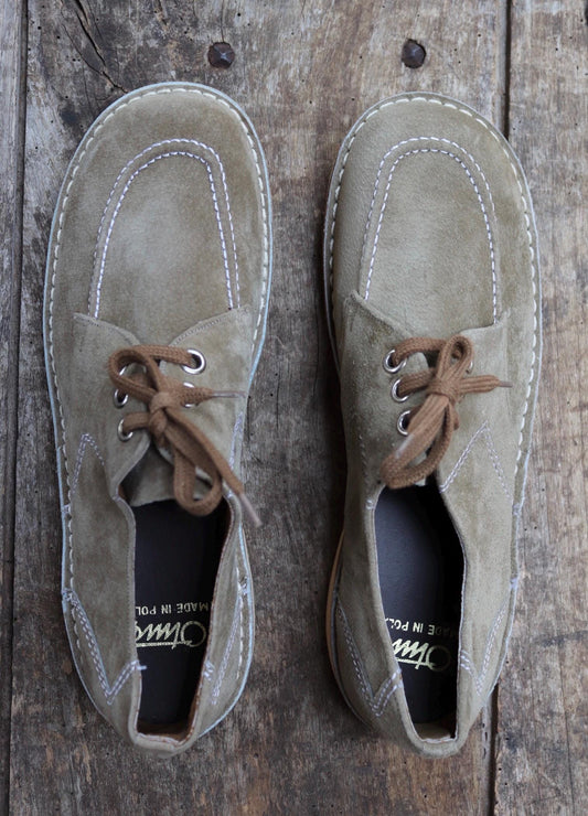 Vintage 1980s suede shoes - deadstock - hand made - mod style - crepe sole - UK size 9 - EUR 43