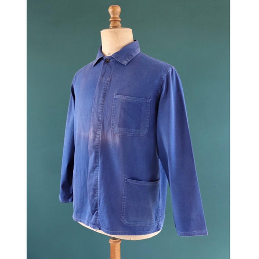 Vintage 1970s French blue workwear jacket - sun faded cotton twill - 46” chest - bleu de travail