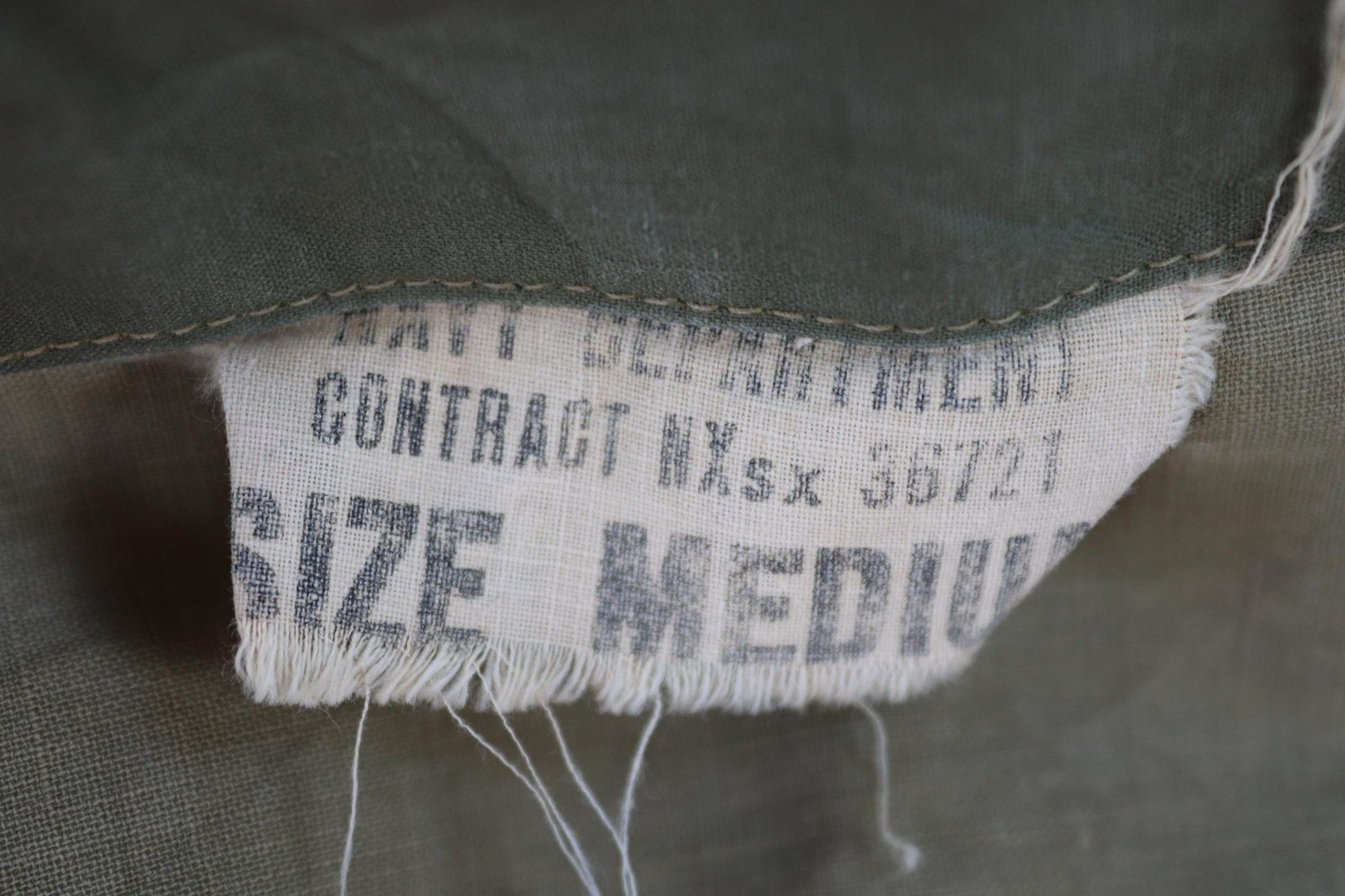 Vintage 1940s US Navy foul weather smock - USN stencilled deck jacket - military parka - 50” chest