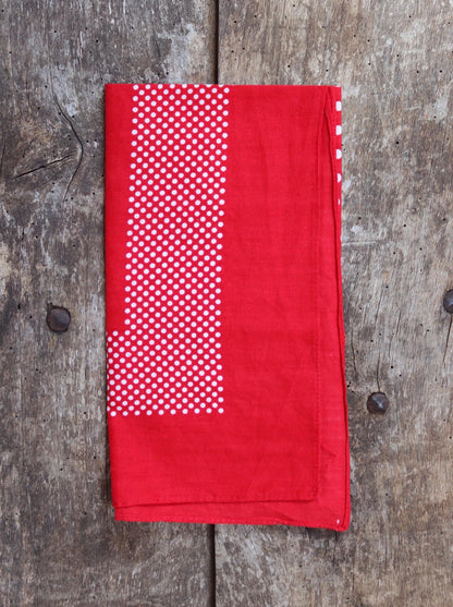 Vintage red spotted bandana - spotty hanky - pocket square - workwear neckerchief
