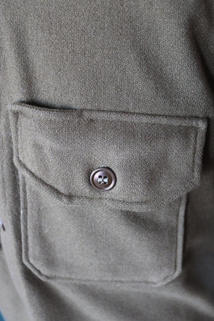 Vintage 1940s 50s US army infantry wool shirt - khaki green wool - 42" chest