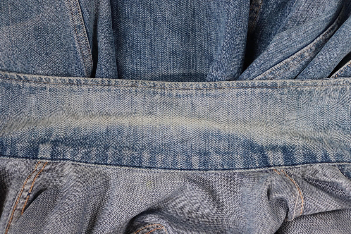 Vintage 1980s Wrangler denim jacket - 39" chest - faded workwear - Blue Bell label