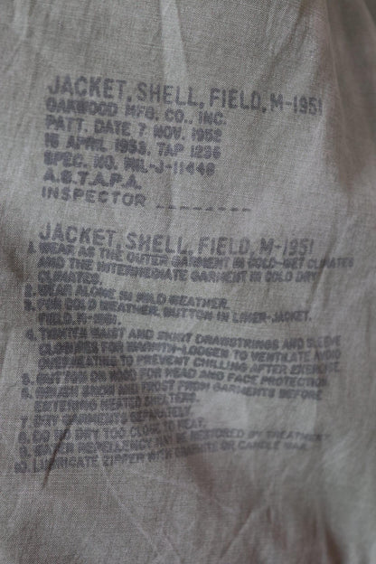 Vintage 1950s US Army M-1951 field jacket - Korean War era - Talon zipper - 40" chest